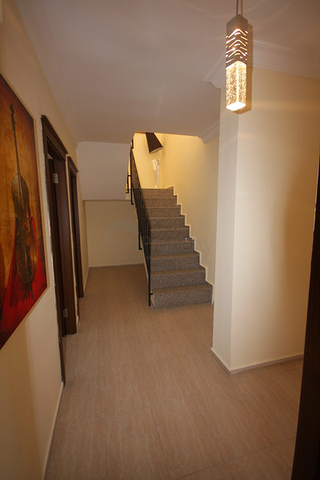 اطلالة بحر ونهر - دوبلكس مع تراس واسع - ضمن مجمع سكني في توسمور / الانيا 