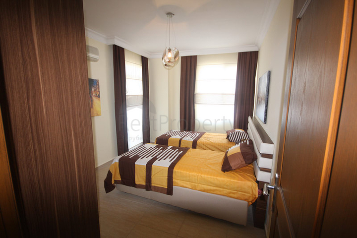 اطلالة بحر ونهر - دوبلكس مع تراس واسع - ضمن مجمع سكني في توسمور / الانيا 