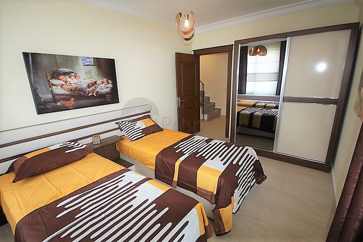 اطلالة بحر ونهر - دوبلكس مع تراس واسع - ضمن مجمع سكني في توسمور / الانيا 