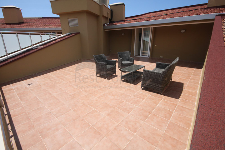 اطلالة بحر ونهر - دوبلكس مع تراس واسع - ضمن مجمع سكني في توسمور / الانيا 