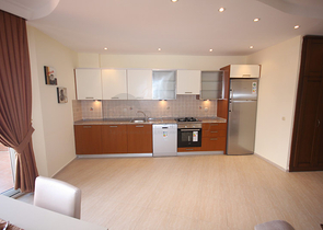 اطلالة بحر ونهر - دوبلكس مع تراس واسع - ضمن مجمع سكني في توسمور / الانيا 