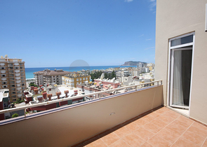 اطلالة بحر ونهر - دوبلكس مع تراس واسع - ضمن مجمع سكني في توسمور / الانيا 