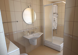 اطلالة بحر ونهر - دوبلكس مع تراس واسع - ضمن مجمع سكني في توسمور / الانيا 