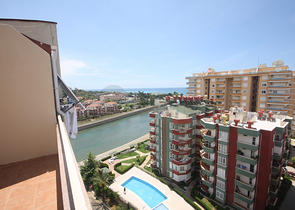 اطلالة بحر ونهر - دوبلكس مع تراس واسع - ضمن مجمع سكني في توسمور / الانيا 