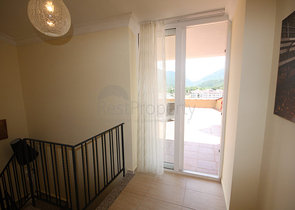 اطلالة بحر ونهر - دوبلكس مع تراس واسع - ضمن مجمع سكني في توسمور / الانيا 