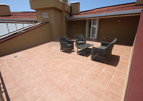 اطلالة بحر ونهر - دوبلكس مع تراس واسع - ضمن مجمع سكني في توسمور / الانيا 