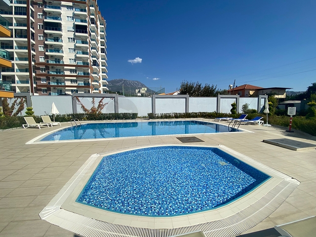 دوبلكس اطلالة بحر - 3 غرف وصالة مفروشة -في محمودلار / الانيا 