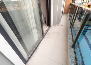 قريبة من البحر - شقة غرفة وصالة مفروشة - ضمن مجمع - في كاستل / الانيا 