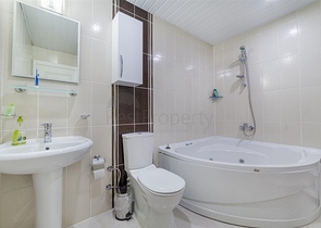 اطلالة بحر - دوبلكس واسعة 3 غرف وصالة مفروشة - في محمودلار / الانيا 