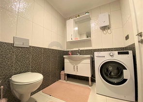 مجمع سكني حديث - شقة غرفة وصالة مفروشة - في محمودلار / الانيا 