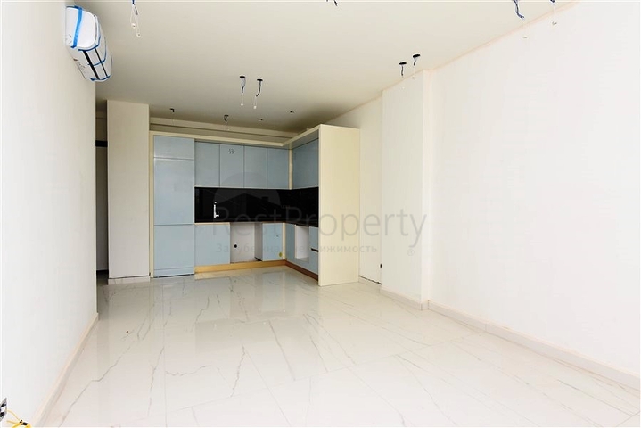 مجمع انيق - شقة غرفة وصالة - في اوبا / الانيا 