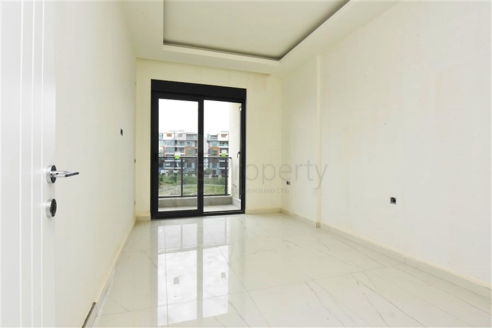 مجمع انيق - شقة غرفة وصالة - في اوبا / الانيا 