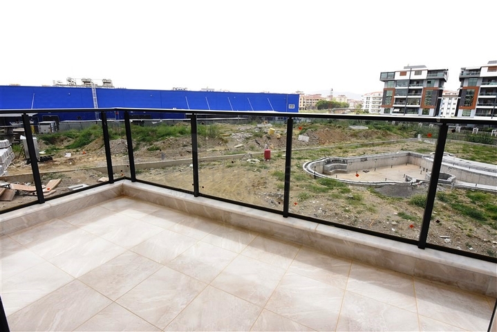 مجمع انيق - شقة غرفة وصالة - في اوبا / الانيا 