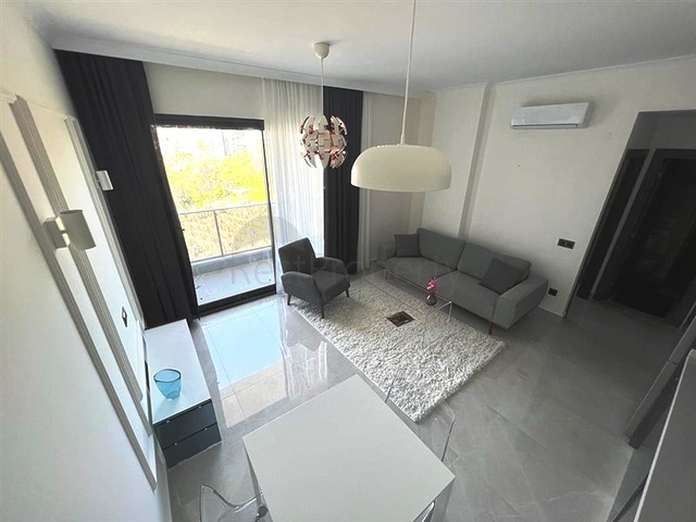 شقة جديدة  - غرفة وصالة مفروشة -ضمن مجمع - في محمودلار / الانيا 