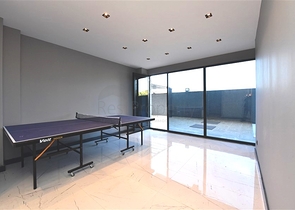 شقة جديدة  - غرفة وصالة مفروشة -ضمن مجمع - في محمودلار / الانيا 