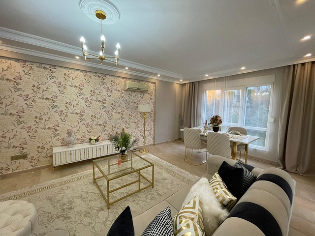 شقة غرفتين وصالة - ضمن مجمع سكني - في منطقة توسمور / الانيا 