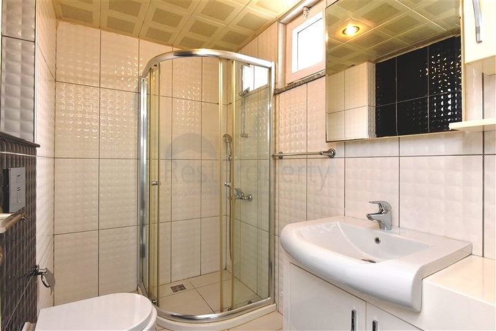 شقة 3 غرف وصالة - مطبخ منفصل - مفروشة - في محمودلار / الانيا 