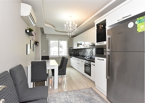 شقة 3 غرف وصالة - مطبخ منفصل - مفروشة - في محمودلار / الانيا 