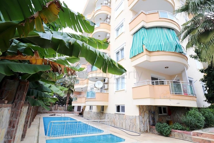 قريبة من البحر - شقة غرفتين وصالة مفروشة - في محمودلار / الانيا 