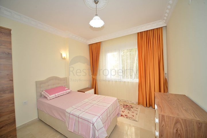 قريبة من البحر - شقة غرفتين وصالة مفروشة - في محمودلار / الانيا 