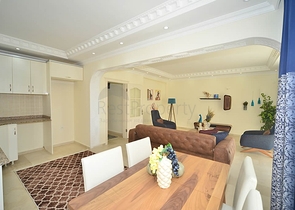 قريبة من البحر - شقة غرفتين وصالة مفروشة - في محمودلار / الانيا 