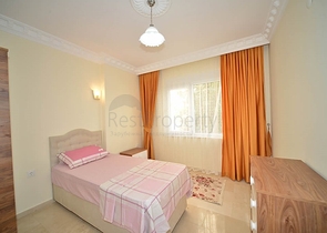 قريبة من البحر - شقة غرفتين وصالة مفروشة - في محمودلار / الانيا 