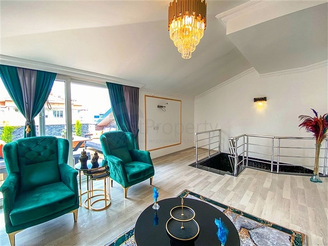 تراس مميز - شقة 3 غرف وصالة مفروشة - في توسمور / الانيا 