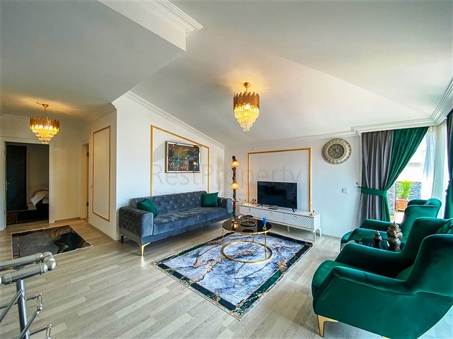 تراس مميز - شقة 3 غرف وصالة مفروشة - في توسمور / الانيا 