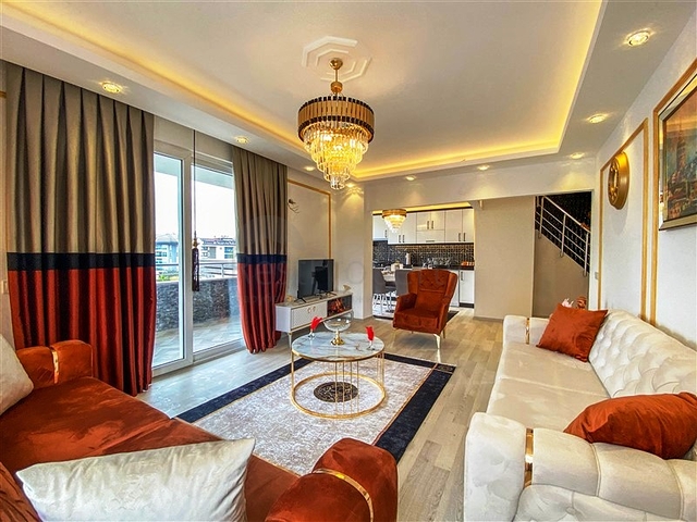 تراس مميز - شقة 3 غرف وصالة مفروشة - في توسمور / الانيا 