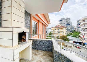 تراس مميز - شقة 3 غرف وصالة مفروشة - في توسمور / الانيا 