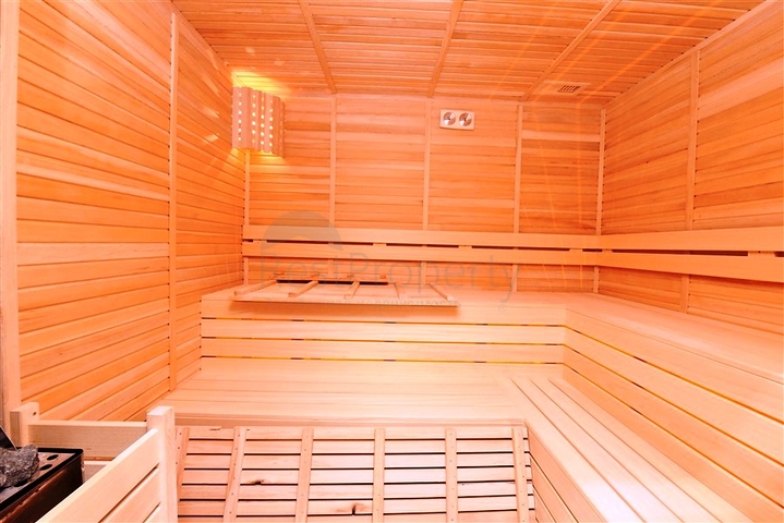 مجمع بخدمات 5 نجوم - شقة غرفة وصالة - في محمودلار / الانيا 