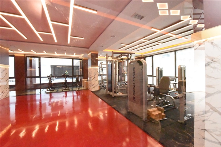 مجمع بخدمات 5 نجوم - شقة غرفة وصالة - في محمودلار / الانيا 