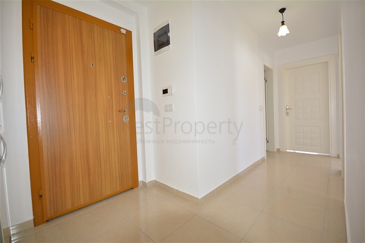 مطبخ منفصل - شقة غرفتين وصالة - ضمن مجمع في محمودلار / الانيا 