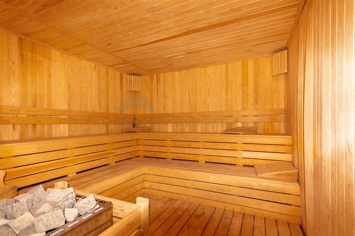 مطبخ منفصل - شقة غرفتين وصالة - ضمن مجمع في محمودلار / الانيا 