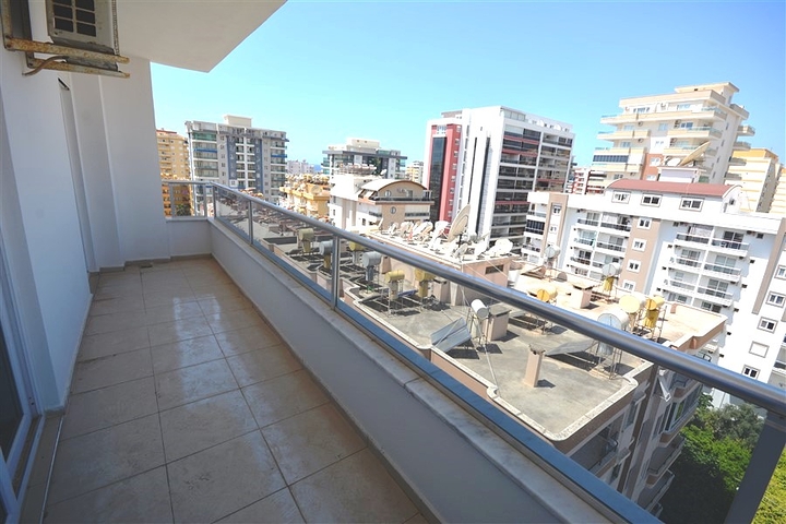 مطبخ منفصل - شقة غرفتين وصالة - ضمن مجمع في محمودلار / الانيا 