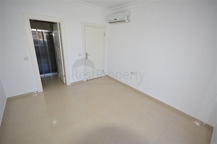 مطبخ منفصل - شقة غرفتين وصالة - ضمن مجمع في محمودلار / الانيا 