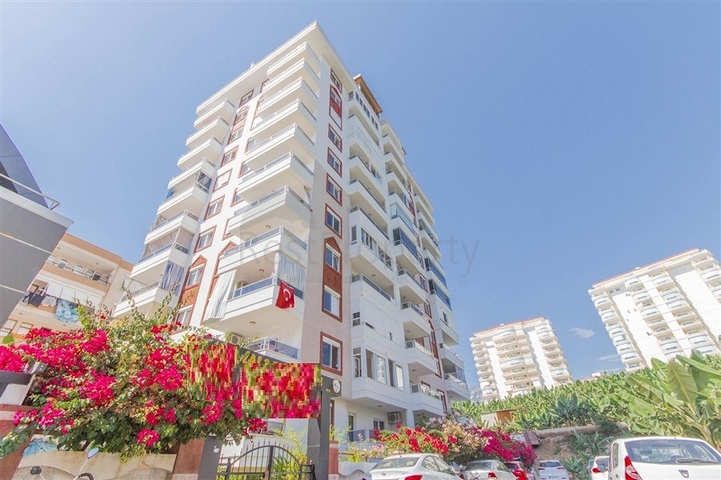 مطبخ منفصل - شقة غرفتين وصالة - ضمن مجمع في محمودلار / الانيا 