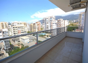 مطبخ منفصل - شقة غرفتين وصالة - ضمن مجمع في محمودلار / الانيا 