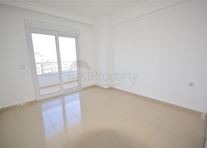 مطبخ منفصل - شقة غرفتين وصالة - ضمن مجمع في محمودلار / الانيا 