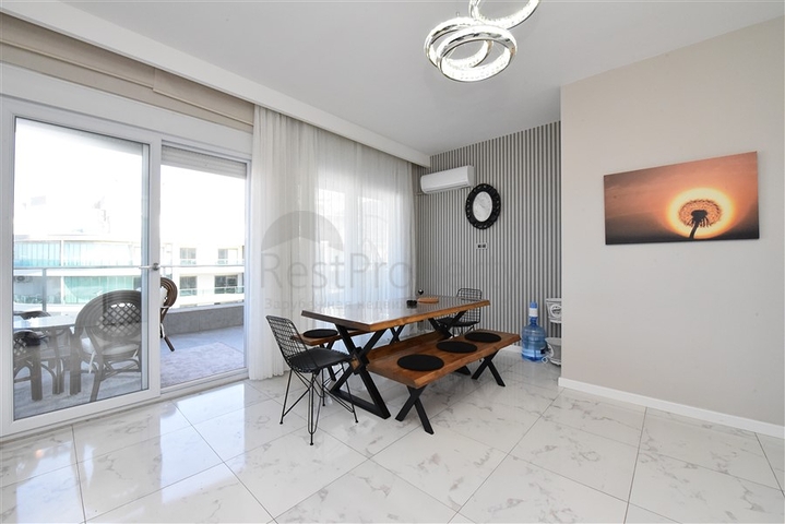 اطلالة بحر - دوبلكس فاخرة 5 غرف وصالة - في محمودلار / الانيا 