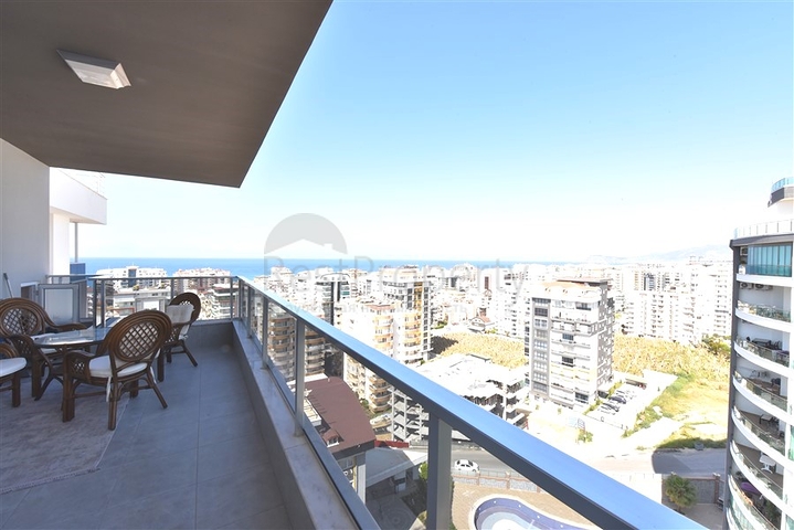 اطلالة بحر - دوبلكس فاخرة 5 غرف وصالة - في محمودلار / الانيا 