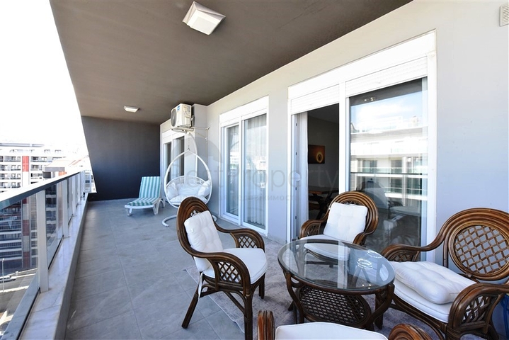 اطلالة بحر - دوبلكس فاخرة 5 غرف وصالة - في محمودلار / الانيا 