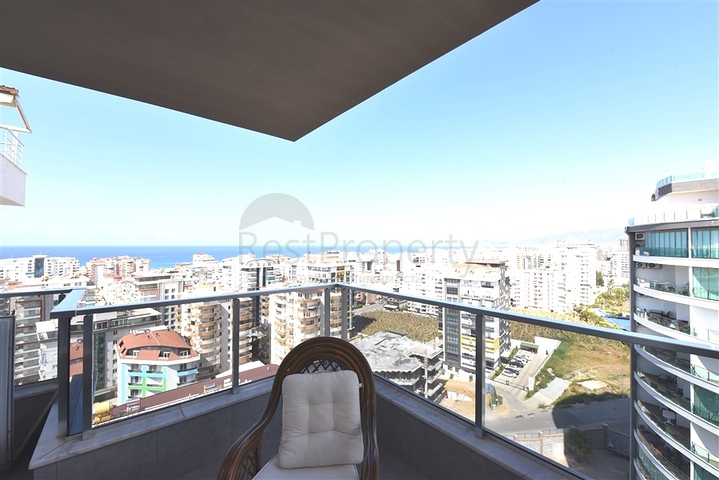 اطلالة بحر - دوبلكس فاخرة 5 غرف وصالة - في محمودلار / الانيا 