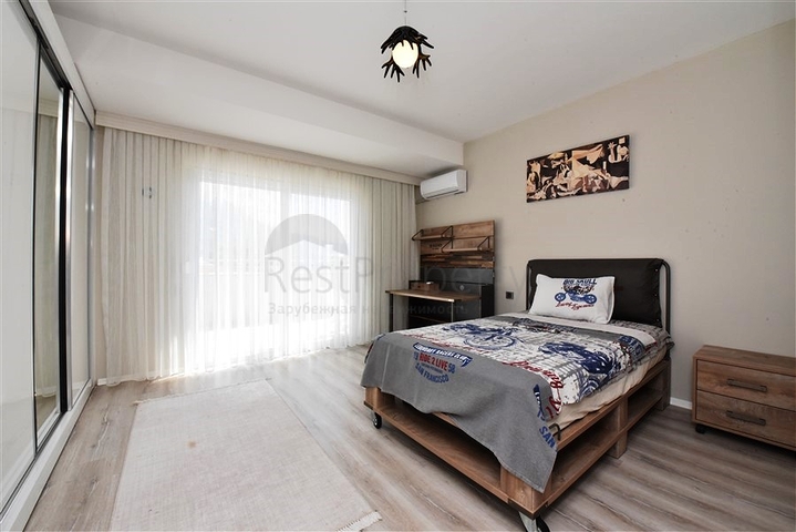 اطلالة بحر - دوبلكس فاخرة 5 غرف وصالة - في محمودلار / الانيا 