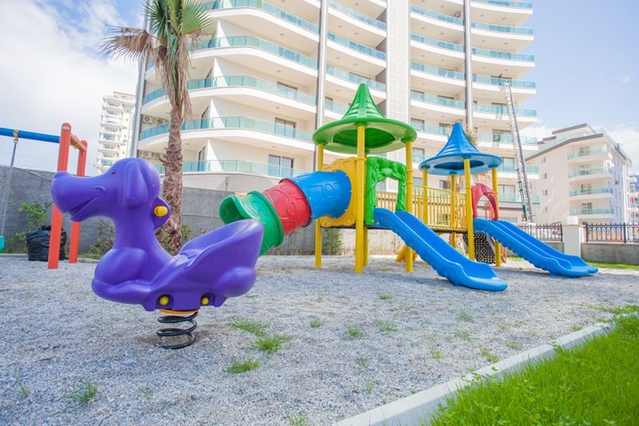 اطلالة بحر - دوبلكس فاخرة 5 غرف وصالة - في محمودلار / الانيا 