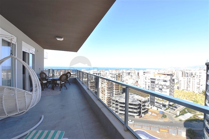 اطلالة بحر - دوبلكس فاخرة 5 غرف وصالة - في محمودلار / الانيا 