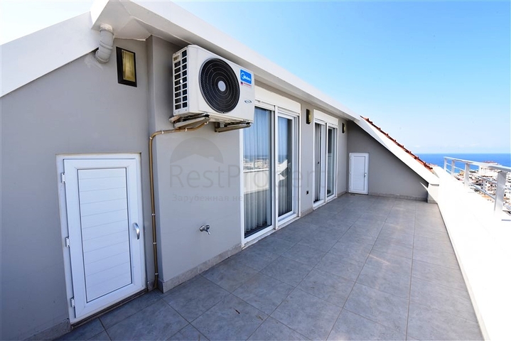 اطلالة بحر - دوبلكس فاخرة 5 غرف وصالة - في محمودلار / الانيا 