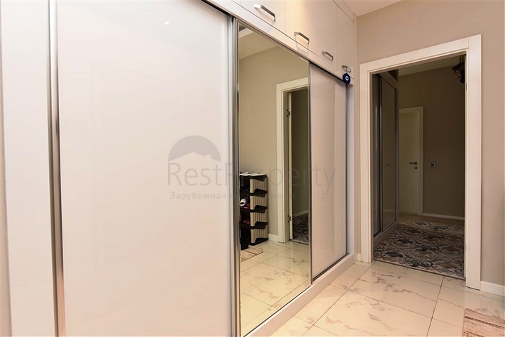 اطلالة بحر - دوبلكس فاخرة 5 غرف وصالة - في محمودلار / الانيا 