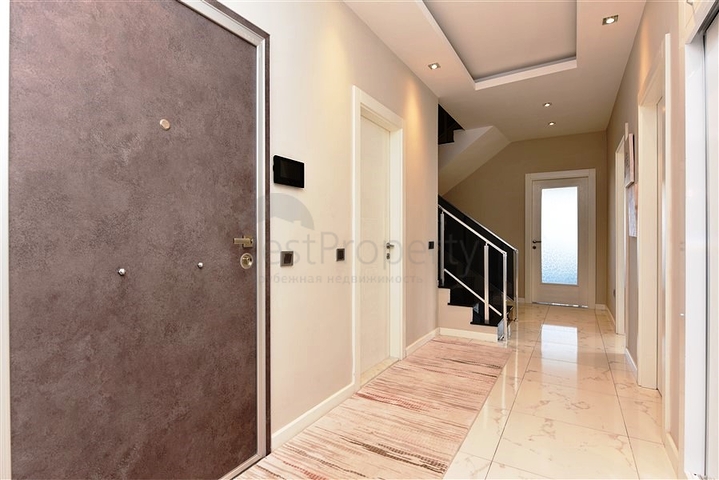 اطلالة بحر - دوبلكس فاخرة 5 غرف وصالة - في محمودلار / الانيا 