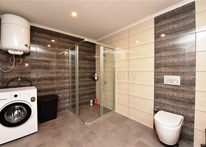 اطلالة بحر - دوبلكس فاخرة 5 غرف وصالة - في محمودلار / الانيا 